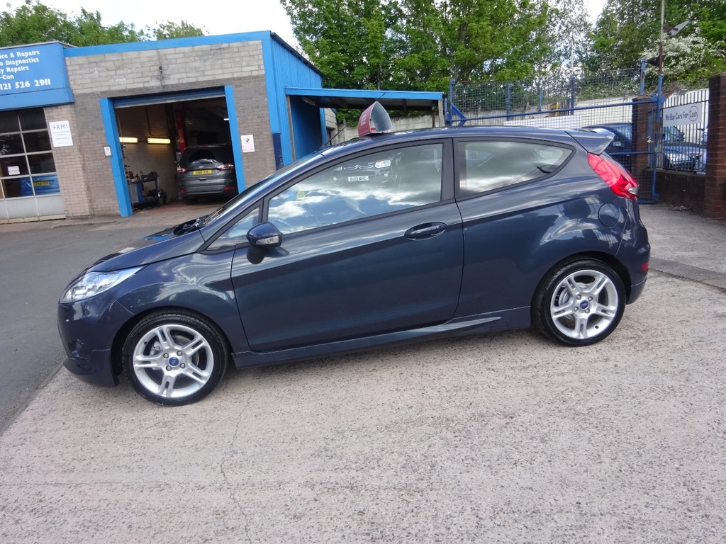 Ford Fiesta 1.6 Tdci 95 Zetec S Grey #4