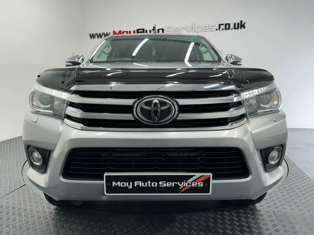Toyota HILUX 2017 2.4 D-4d Invincible Pickup Double Cab Die Silver #2