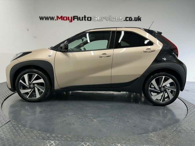 Toyota Aygo X 2024 1.0 Vvt-i Edge Hatchback X-shift E OW73WMK Beige #4