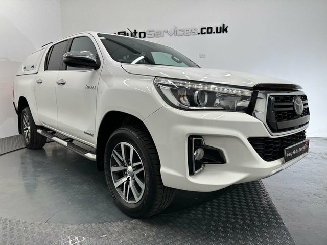 Toyota HILUX 2019 2.4 D-4d Invincible X Pickup Double Cab D White