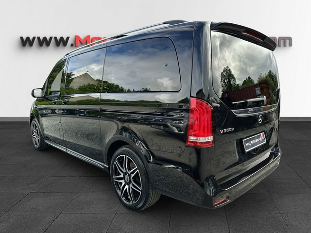 Mercedes-Benz V Class 2023 2.0 V300d Amg Line Mpv G-tronic E XFZ555 Black #4