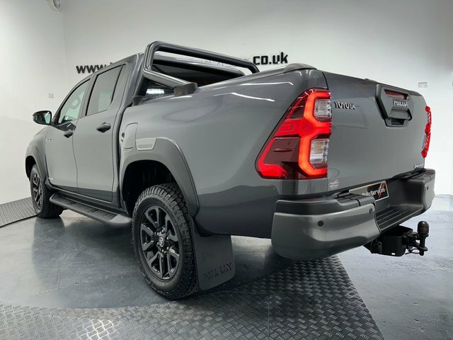Toyota HILUX 2021 2.8 D-4d Invincible X Pickup Double Cab D Grey #3