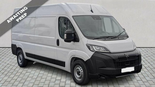 Peugeot Boxer 2026 2.2 Bluehdi 335 Professional Panel Van Di White