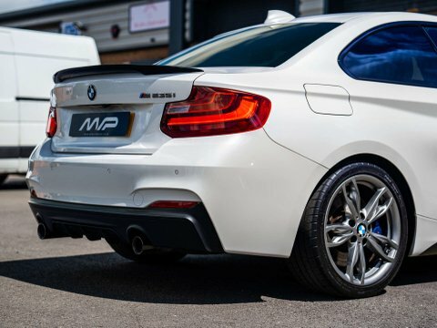 BMW 2 Series Convertible White #45