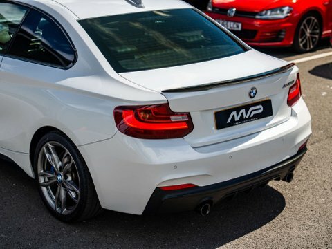 BMW 2 Series Convertible White #48