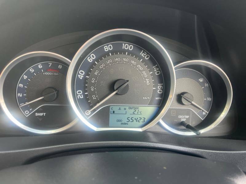 Toyota Auris 1.6 V-matic Icon - 2014 14 FD14RNY Red #4