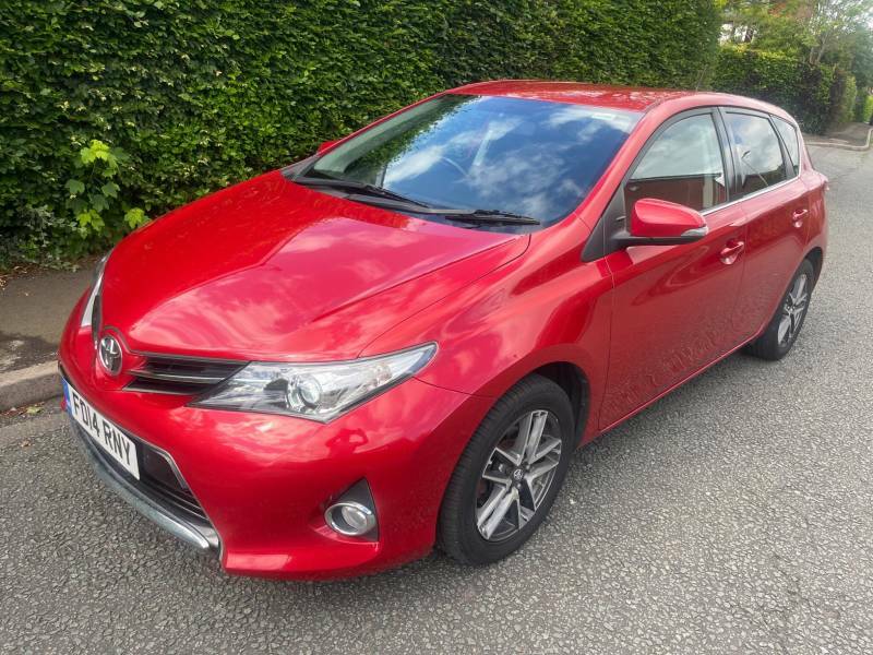 Toyota Auris 1.6 V-matic Icon - 2014 14 FD14RNY Red #3