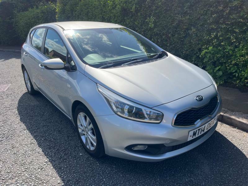 Kia Ceed 1.4 Vr7 - 2014 14 Silver