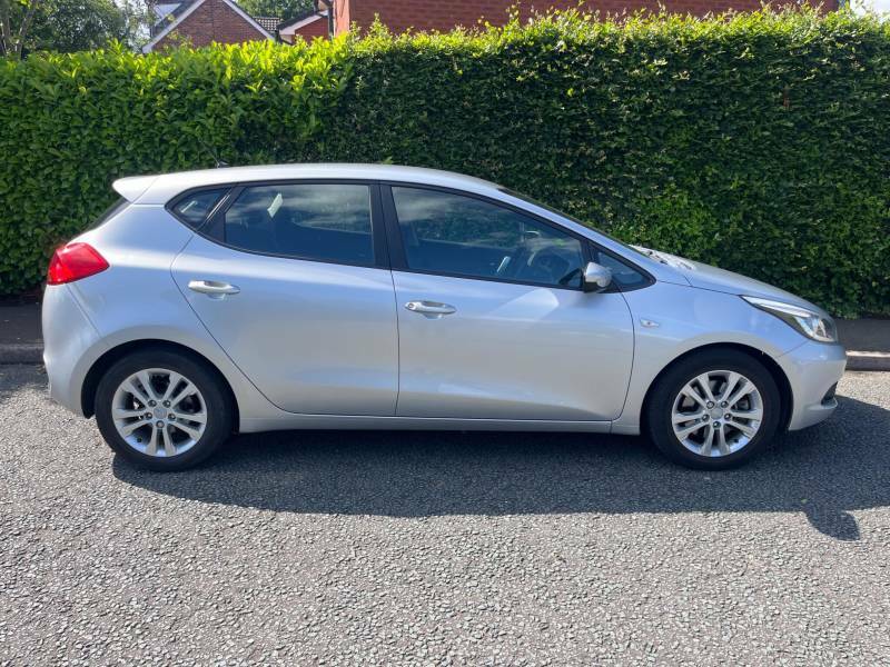 Kia Ceed 1.4 Vr7 - 2014 14 Silver #5