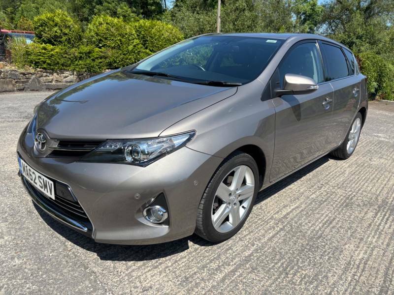 Toyota Auris 1.6 V-matic Excel Brown