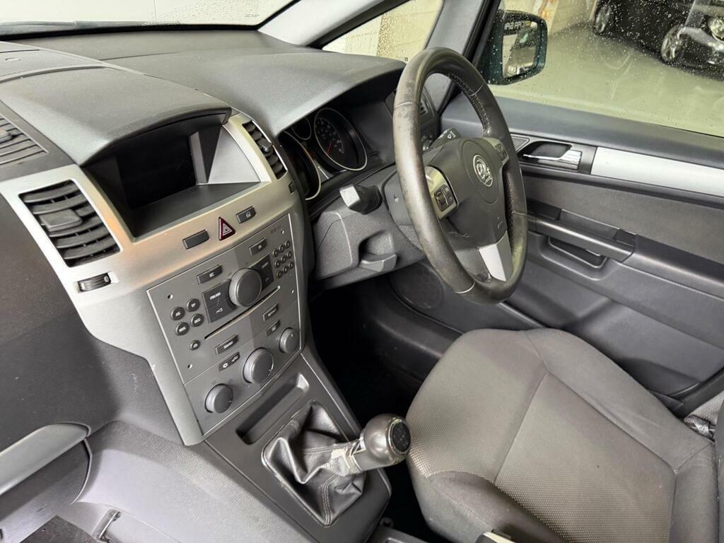 Vauxhall Zafira Black #45