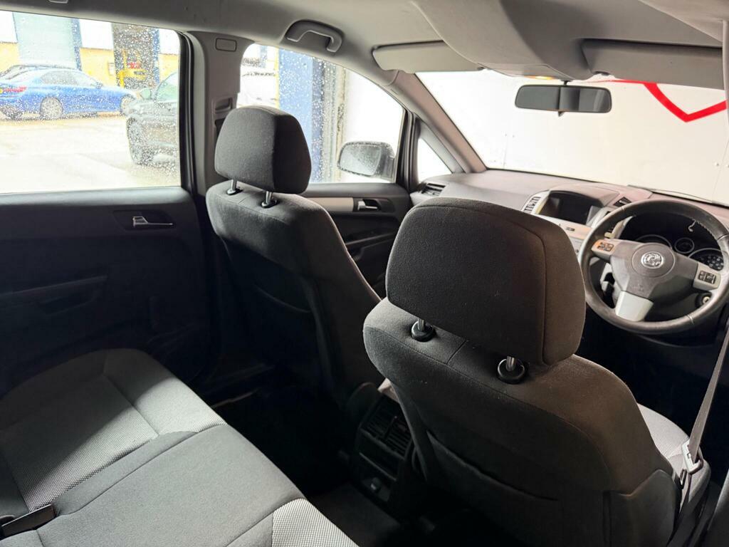 Vauxhall Zafira Black #14