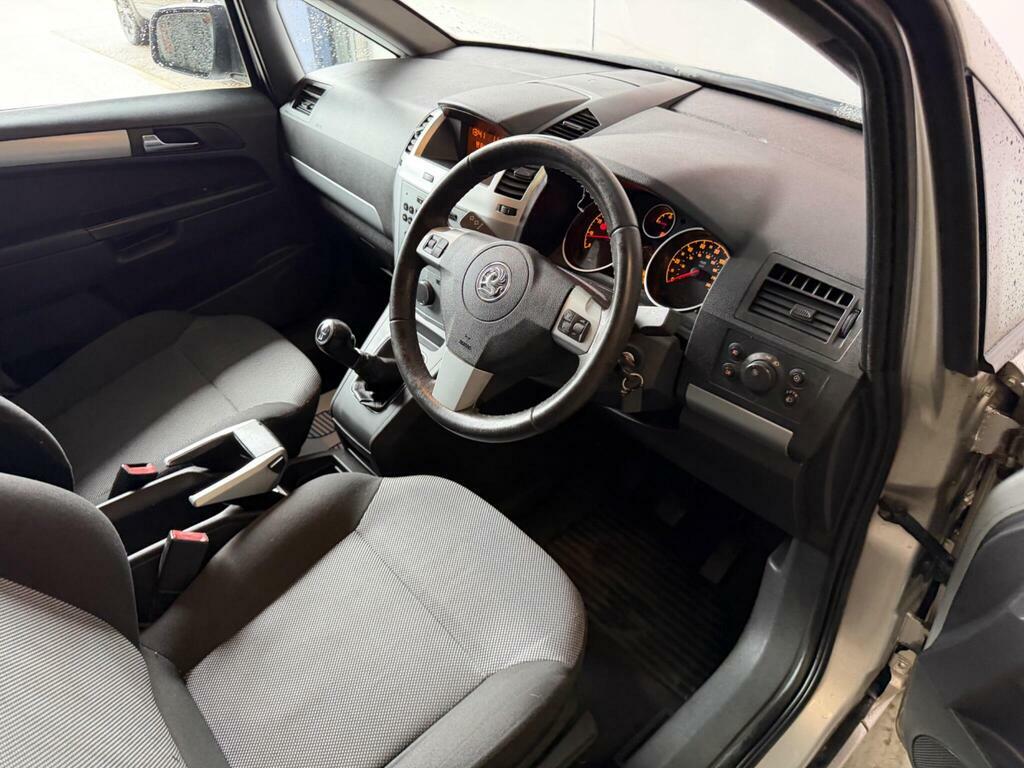 Vauxhall Zafira Black #21