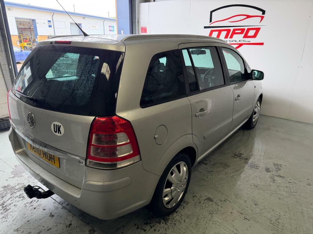 Vauxhall Zafira Black #30