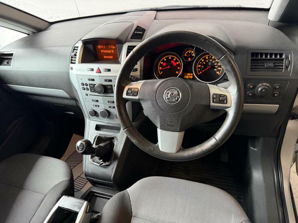 Vauxhall Zafira Black #24
