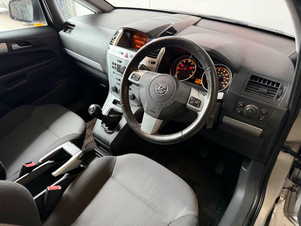 Vauxhall Zafira Black #22