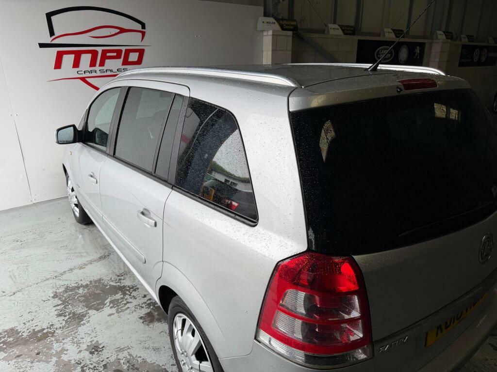 Vauxhall Zafira Black #36