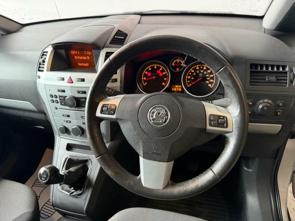 Vauxhall Zafira Black #26