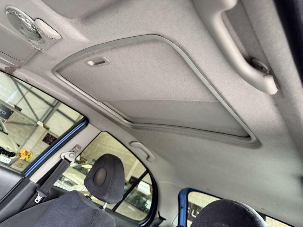Nissan Micra Se Blue #47