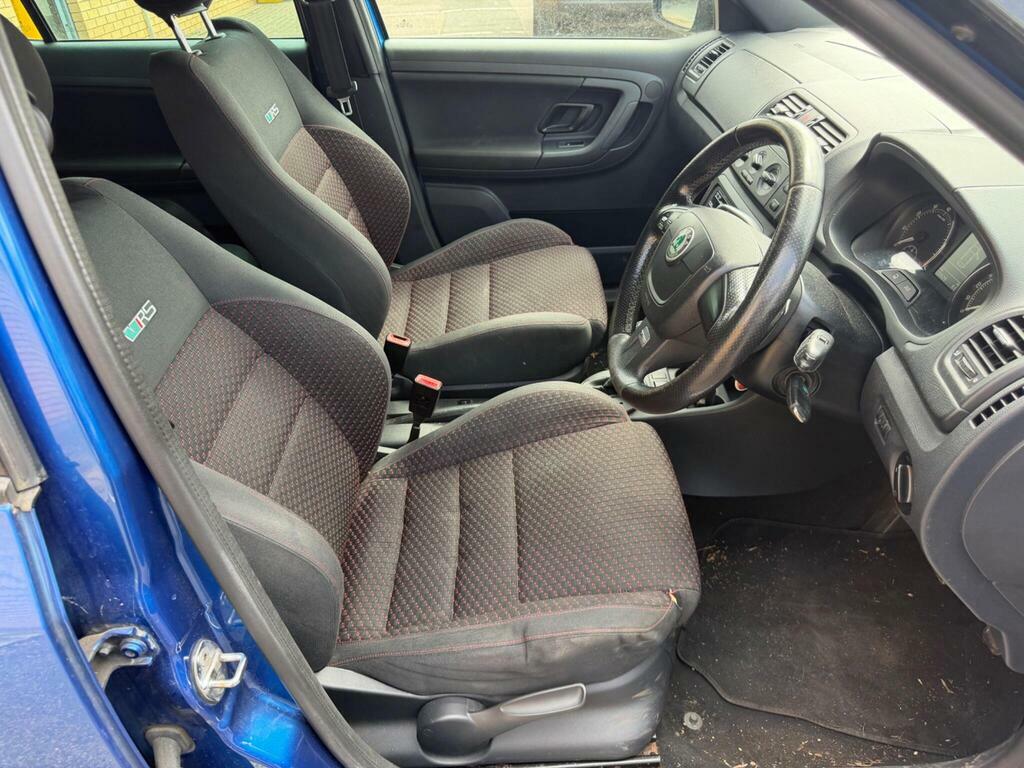 Skoda Fabia 1.2 12V 60 S Red #17