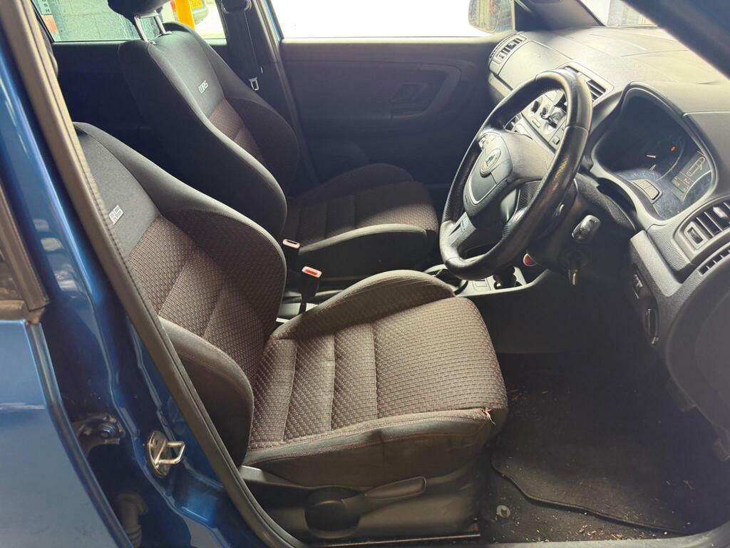 Skoda Fabia 1.2 12V 60 S Red #18