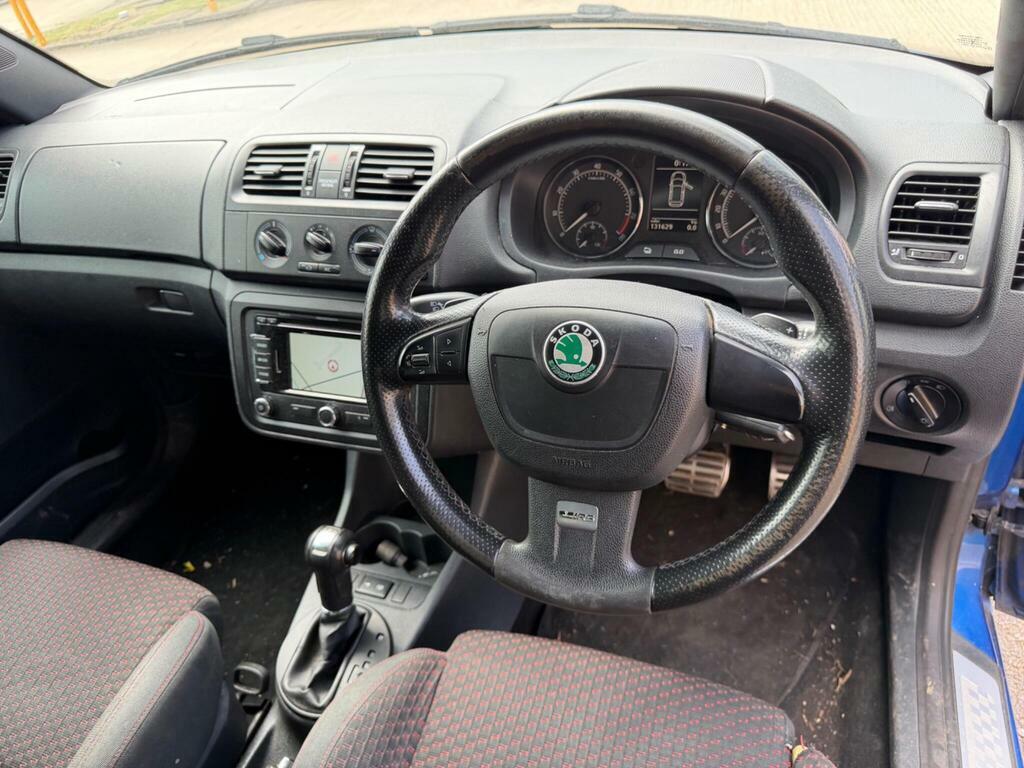 Skoda Fabia 1.2 12V 60 S Red #21