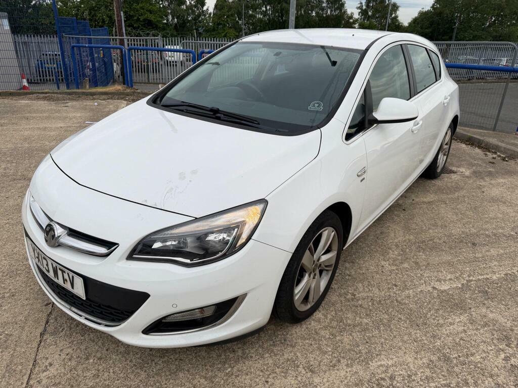 Vauxhall Astra 1.6 16V Sri Hatchback White #3