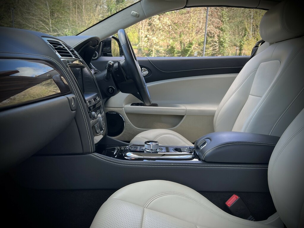 Jaguar XK Convertible 2006 - 2016 Black #6