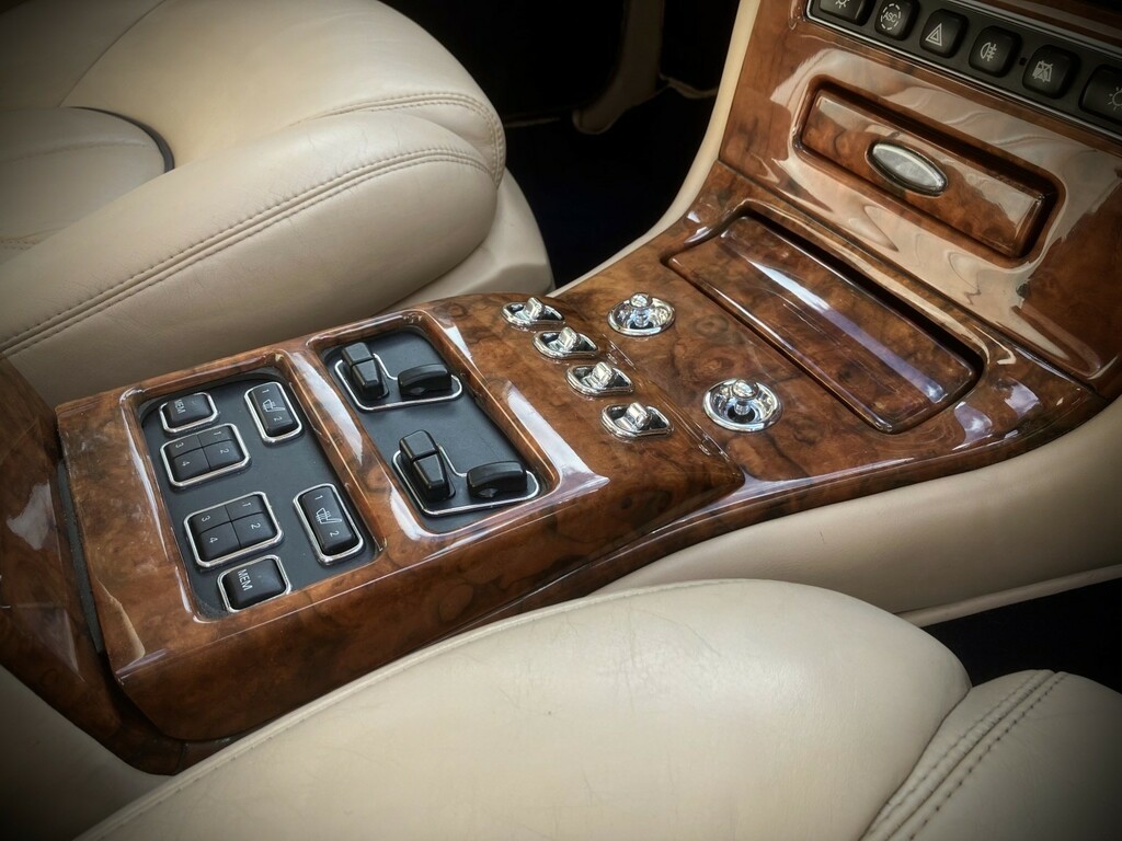 Rolls-Royce Silver Seraph 5.4 4dr Silver #13