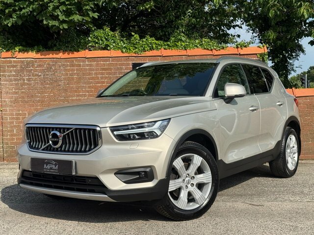 Volvo XC40 2.0 T4 Inscription Suv Awd Euro 6 SP19ZRG Gold #2