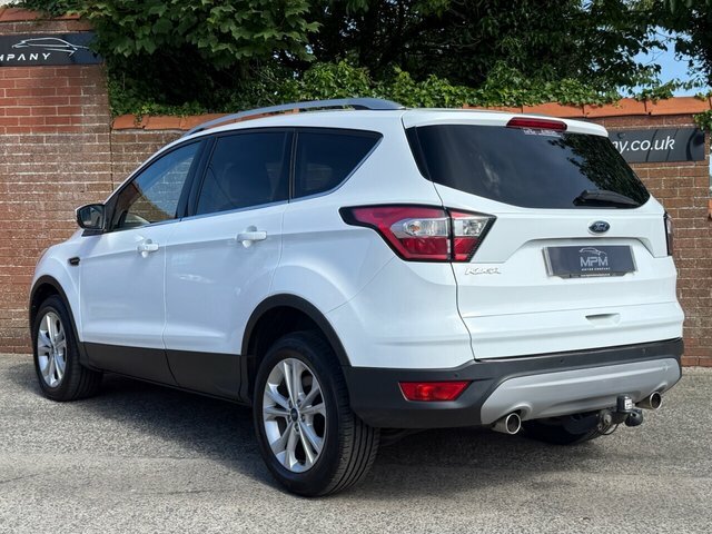 Ford Kuga 2.0 Tdci Titanium Suv Euro 6 S WO66ZFU White #6