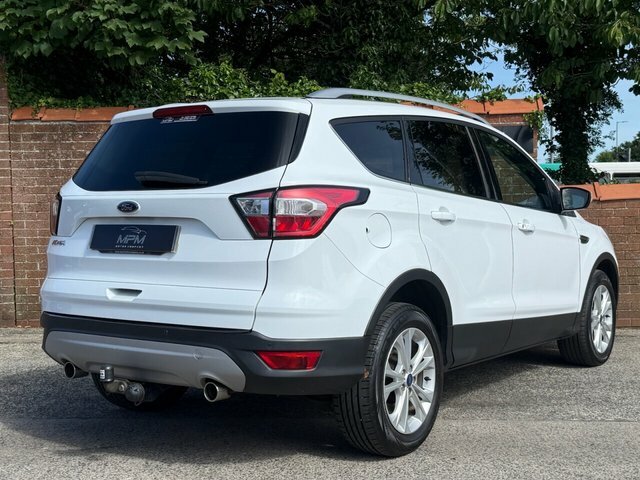 Ford Kuga 2.0 Tdci Titanium Suv Euro 6 S WO66ZFU White #5
