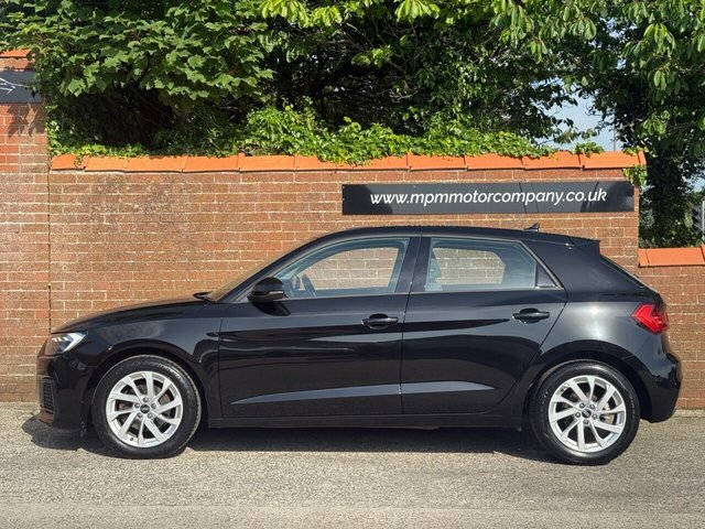 Audi A1 1.0 Tfsi 30 Sport Sportback Euro NL70WYA Black #4