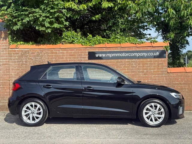 Audi A1 1.0 Tfsi 30 Sport Sportback Euro NL70WYA Black #3