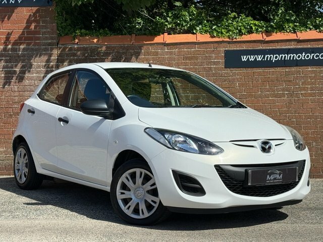 Mazda 2 1.3L Tamura White #1