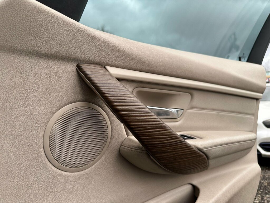BMW 3 Series 320D Modern  #37