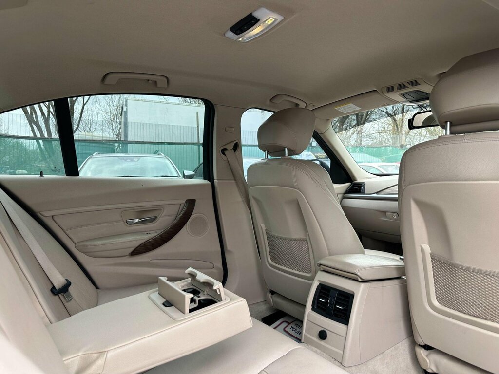 BMW 3 Series 320D Modern  #53