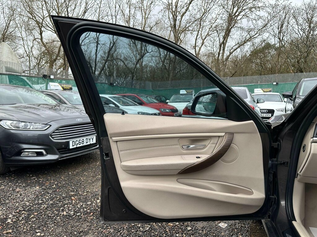 BMW 3 Series 320D Modern  #49