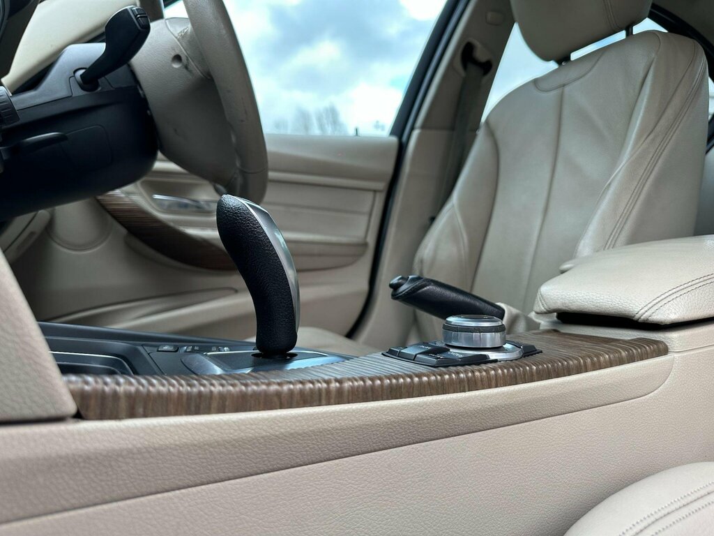 BMW 3 Series 320D Modern  #44