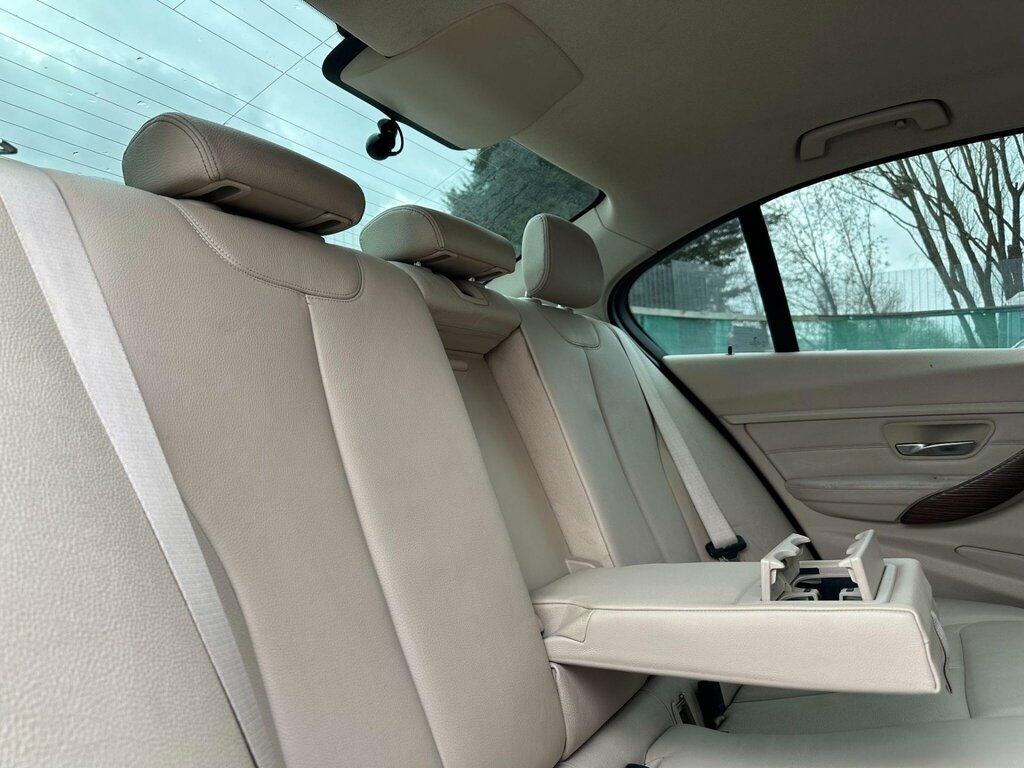 BMW 3 Series 320D Modern  #55