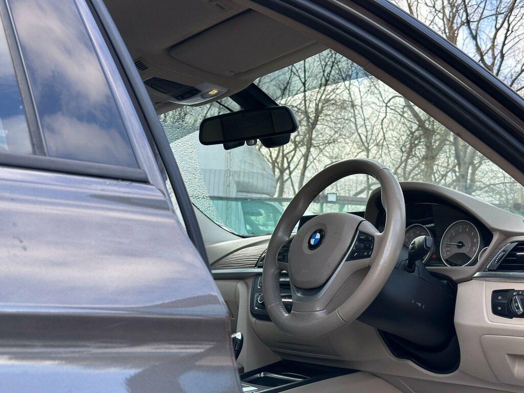 BMW 3 Series 320D Modern  #8