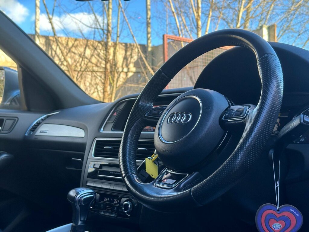 Audi Q5 S Quattro Tip Red #15