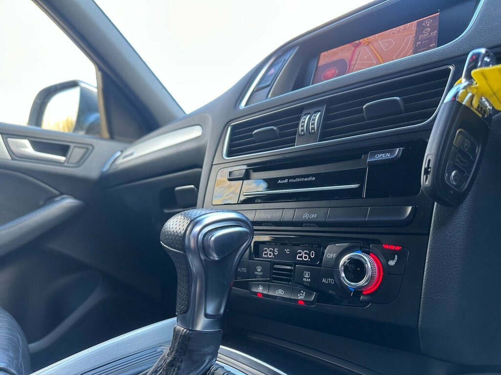 Audi Q5 S Quattro Tip Red #24