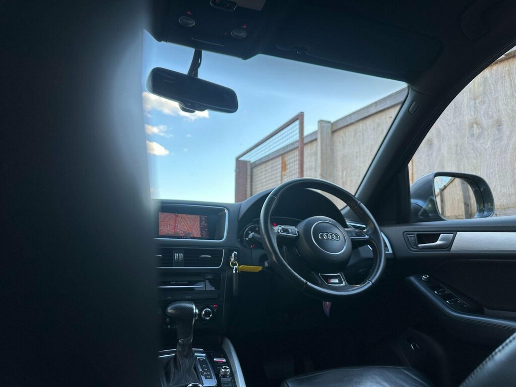 Audi Q5 S Quattro Tip Red #48