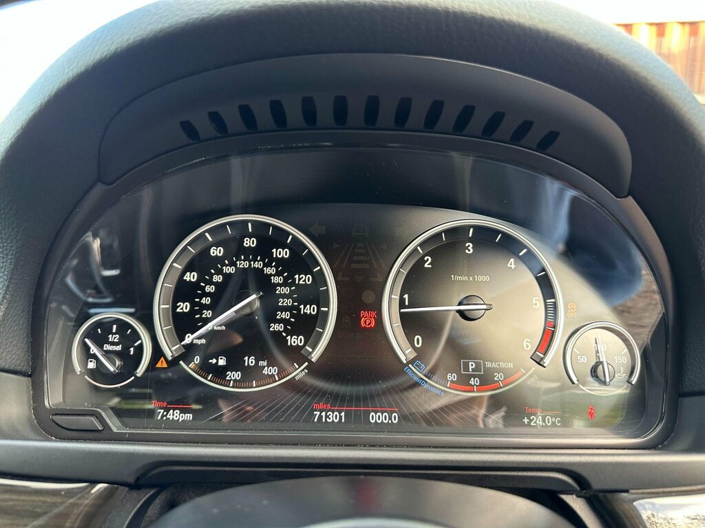 BMW 5 Series Grey #14