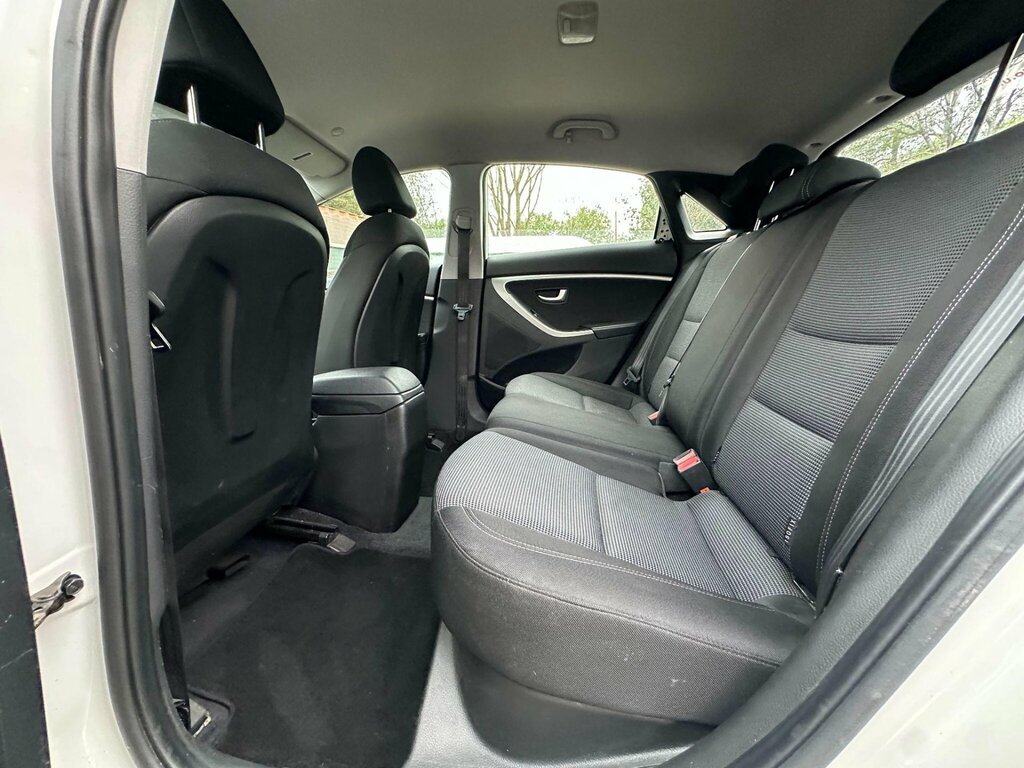 Hyundai I30 I30 1.6 Sport Red #40