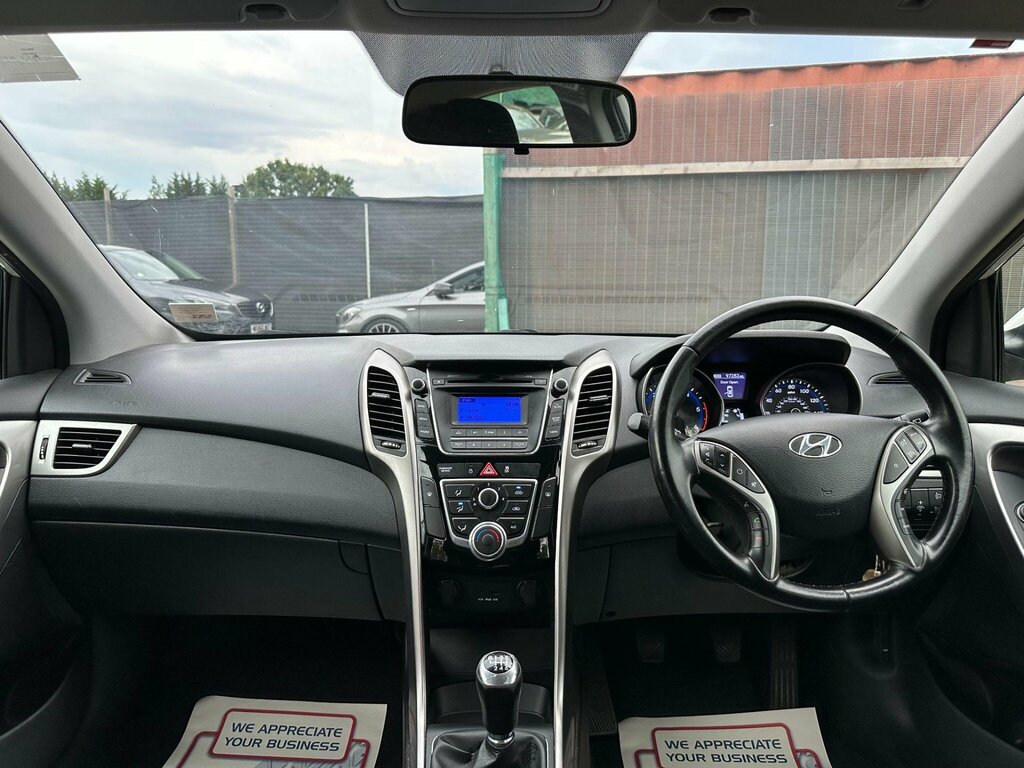Hyundai I30 I30 1.6 Sport Red #34
