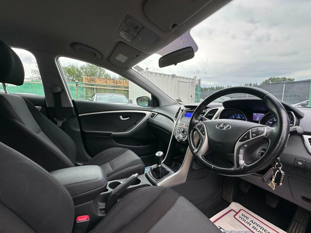 Hyundai I30 I30 1.6 Sport Red #9