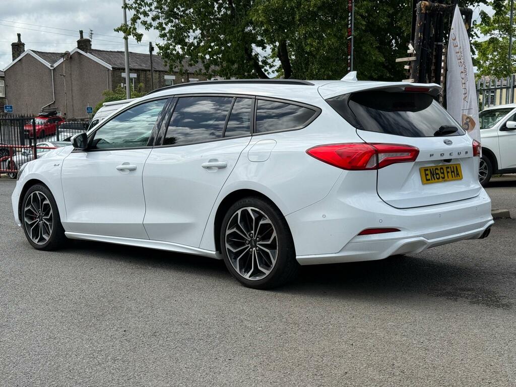 Ford Focus 1.5 Ecoblue St-line X Euro 6 S S EN69FHA White #4