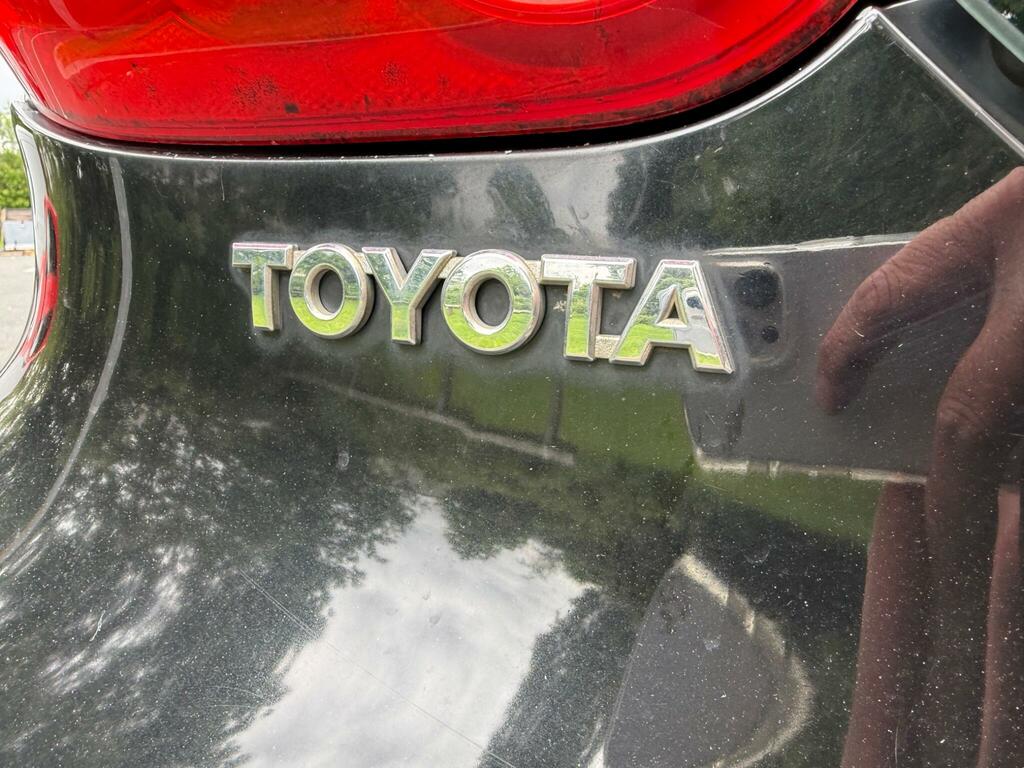 Toyota Aygo Hatchback Silver #16